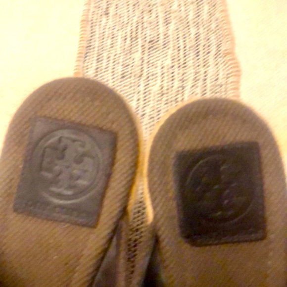 Tory Burch Kristen Brown Canvas Wedges with Gold Logo - Picture 7 of 8